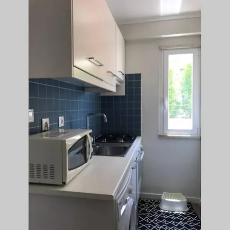 Cosy 3 Bedrooms At Campolide - 60 1a * リスボン
