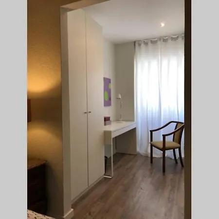 Cosy 3 Bedrooms At Campolide - 60 1a リスボン